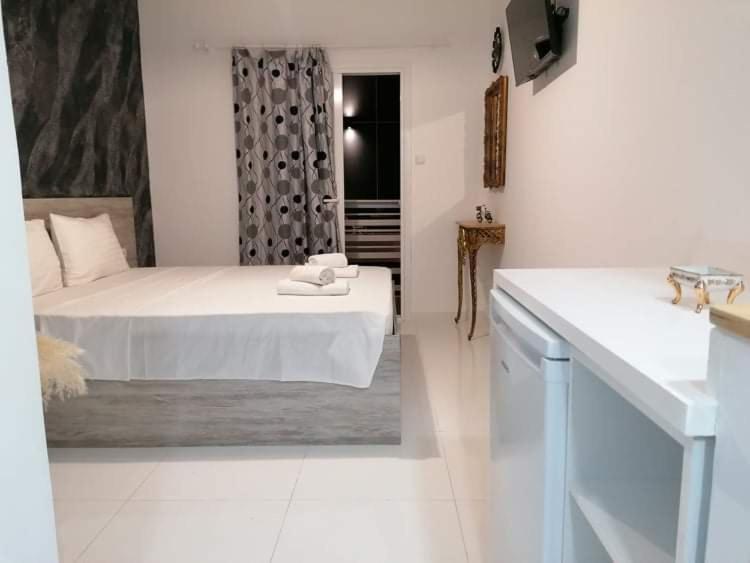 Jz Plus e'Bella Rhodes City Extérieur photo